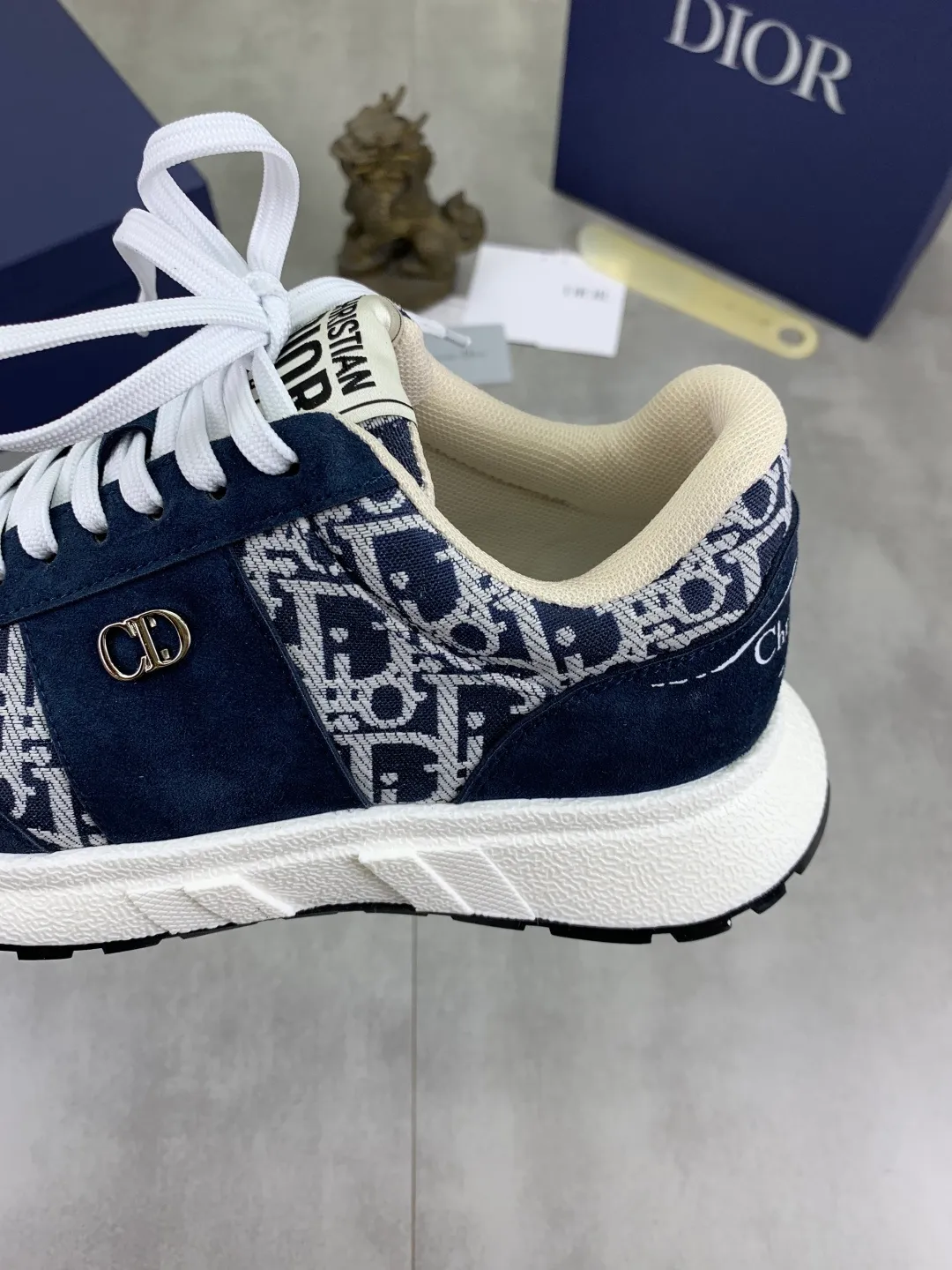 Men's Men's Shoes💰P440💰[New Style]🆘[Dior] 2025 Dior Original Lace-up Low-top Men's Shoes Classic casual shoes 🔥This model is the official classic model, with high quality and made by famous original designers. It is made of high-quality cowhide with original materials➕comfortable and breathable mesh lining➕pigskin insole. The perfect last shape and generous and fashionable design have attracted many consumers and are suitable for drivers to drive🚗. What you want is the best quality in the market. Color: seven colors. Code number: 38--44 (45 46 customized)